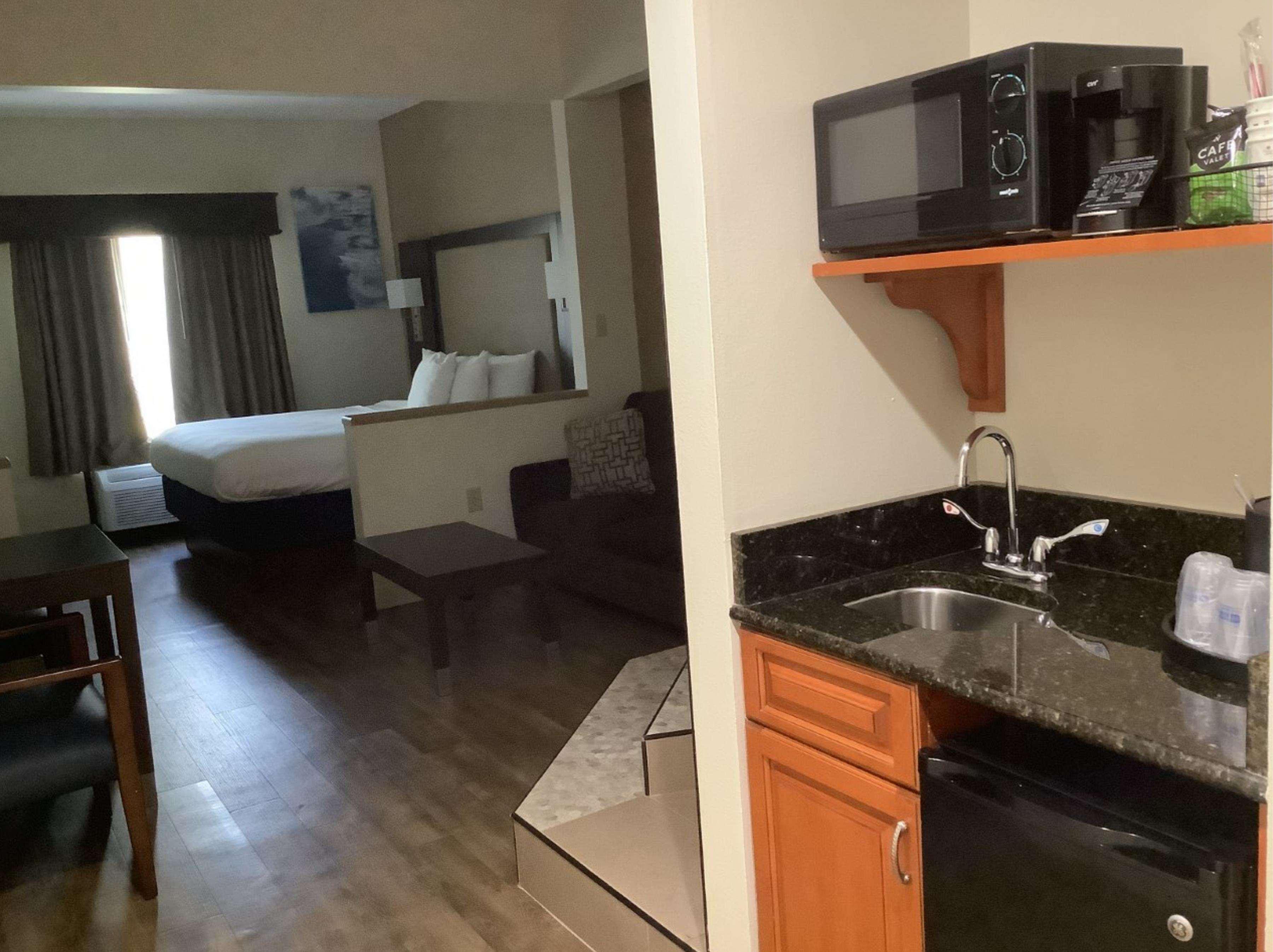 Best Western Plus Мадисон Экстерьер фото