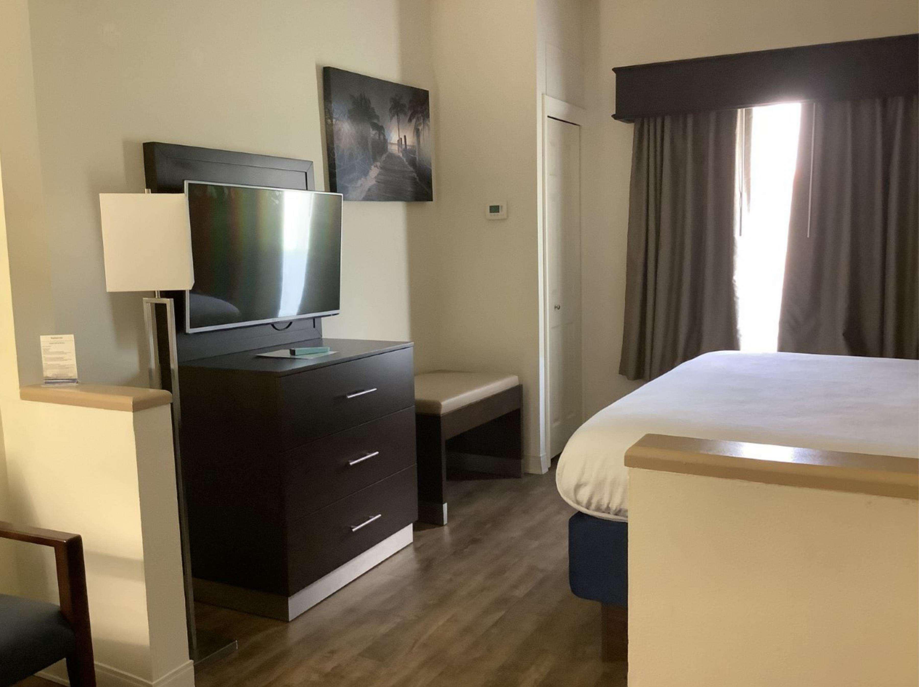 Best Western Plus Мадисон Экстерьер фото